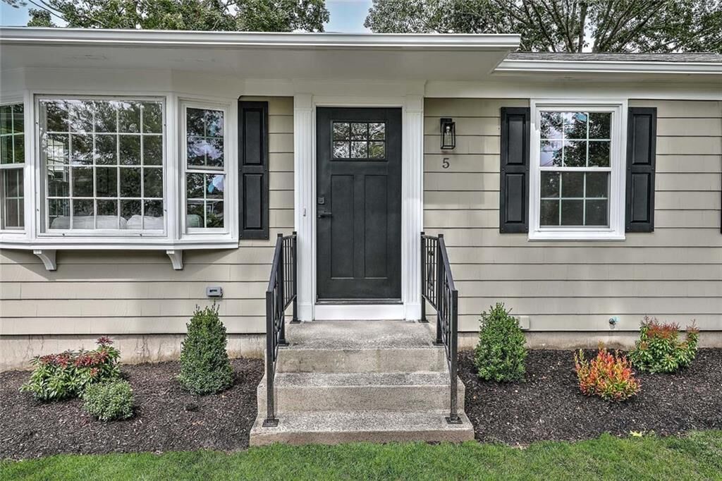 Property Photo:  5 Williams Street  RI 02806 