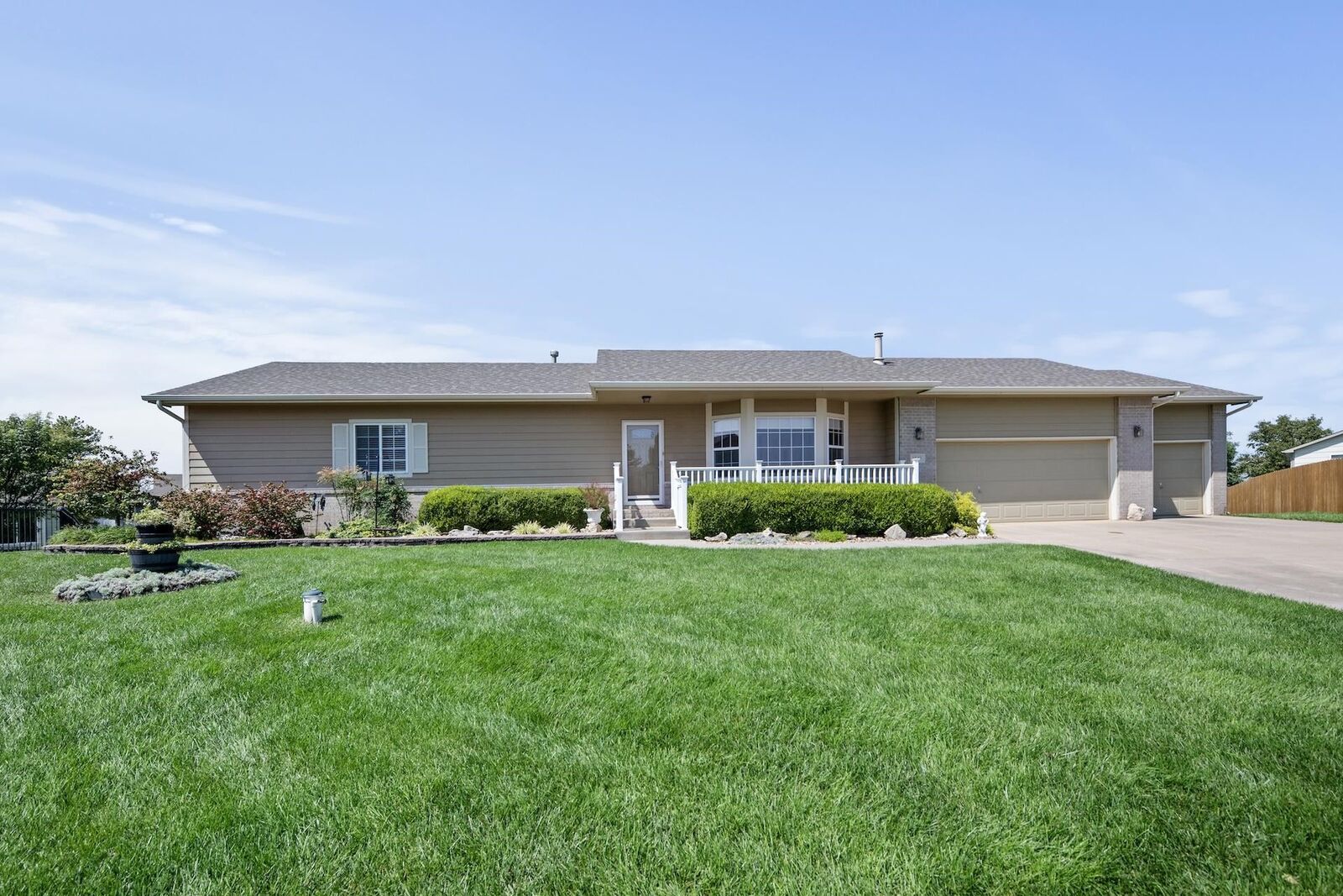 Property Photo: 1543 N Thoroughbred Ct KS 67235-8501