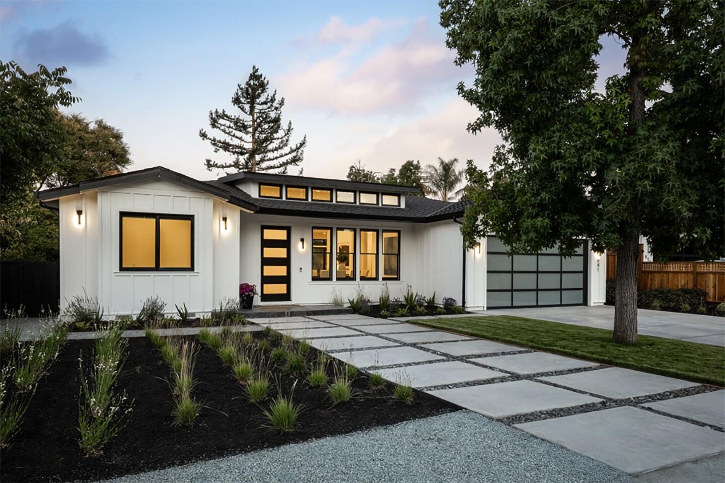 Property Photo:  941 Seena Avenue  CA 94024 