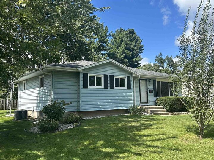 Property Photo:  309 East 8th Avenue  WI 53520 