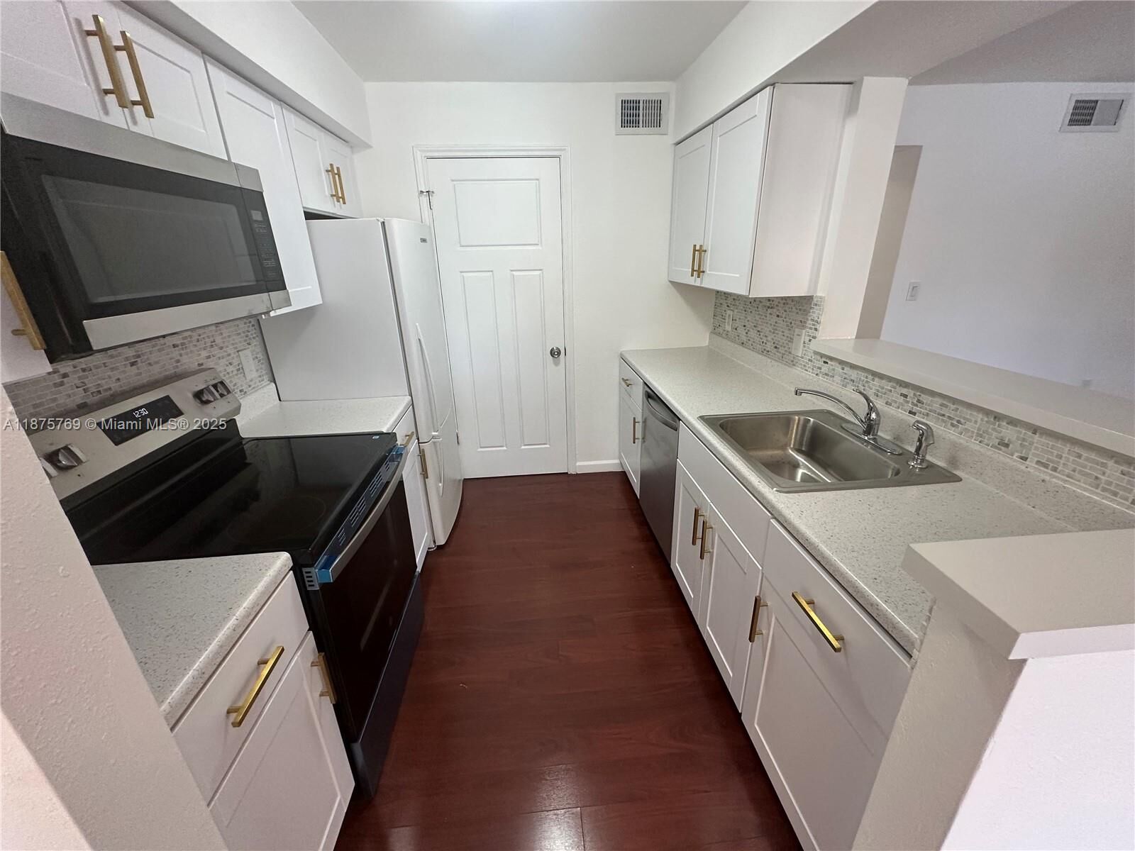 Property Photo:  2341 NW 33rd St 409  FL 33309 
