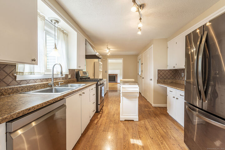 Property Photo:  7 Reed Street  CT 06066 