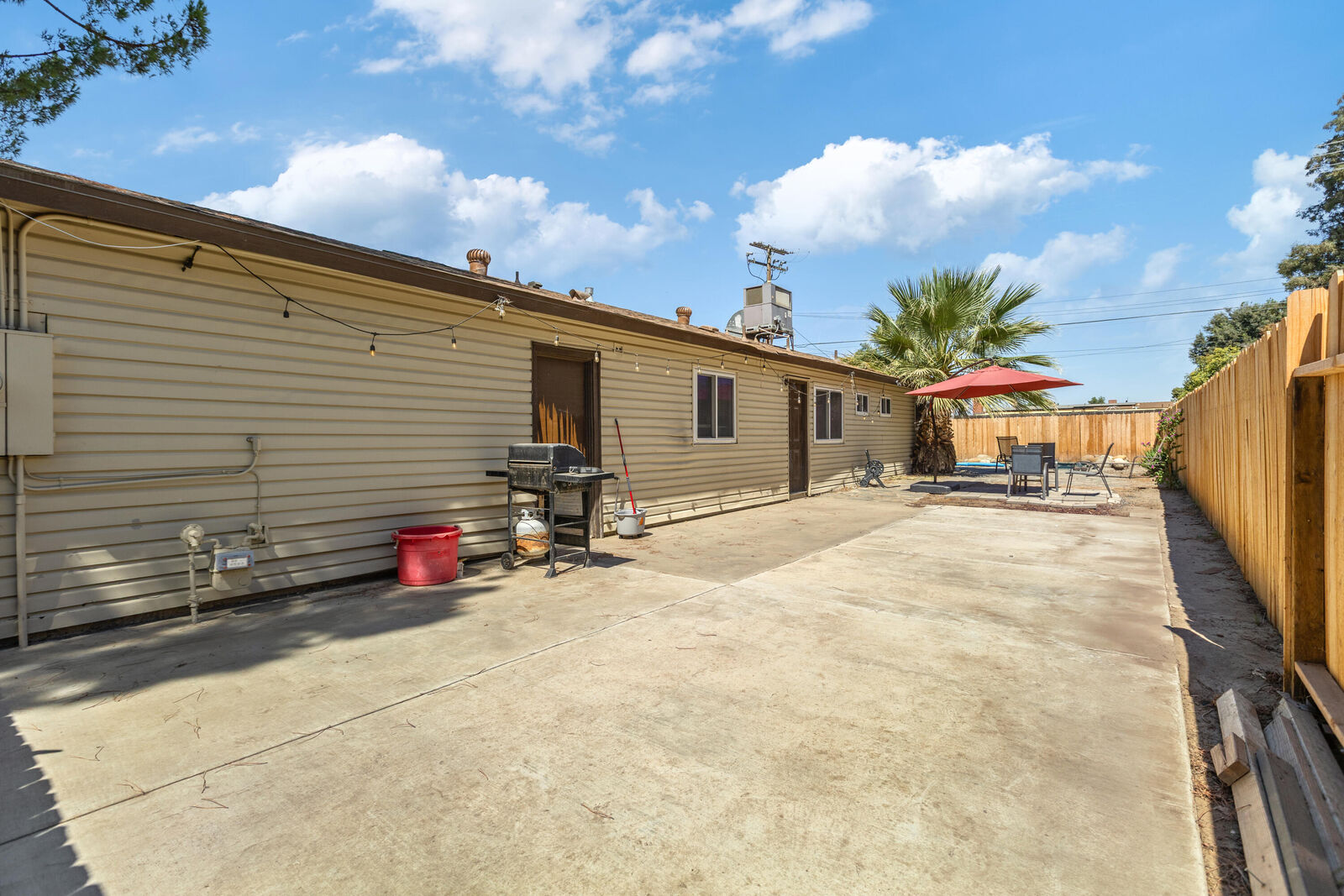 Property Photo: 214 S Newcomb Street CA 93257
