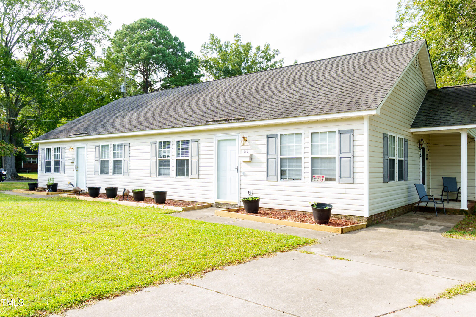 Property Photo:  601 W Anderson Street  NC 27576 
