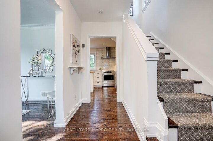 Property Photo:  24 Gair Drive  ON M8W 4P4 