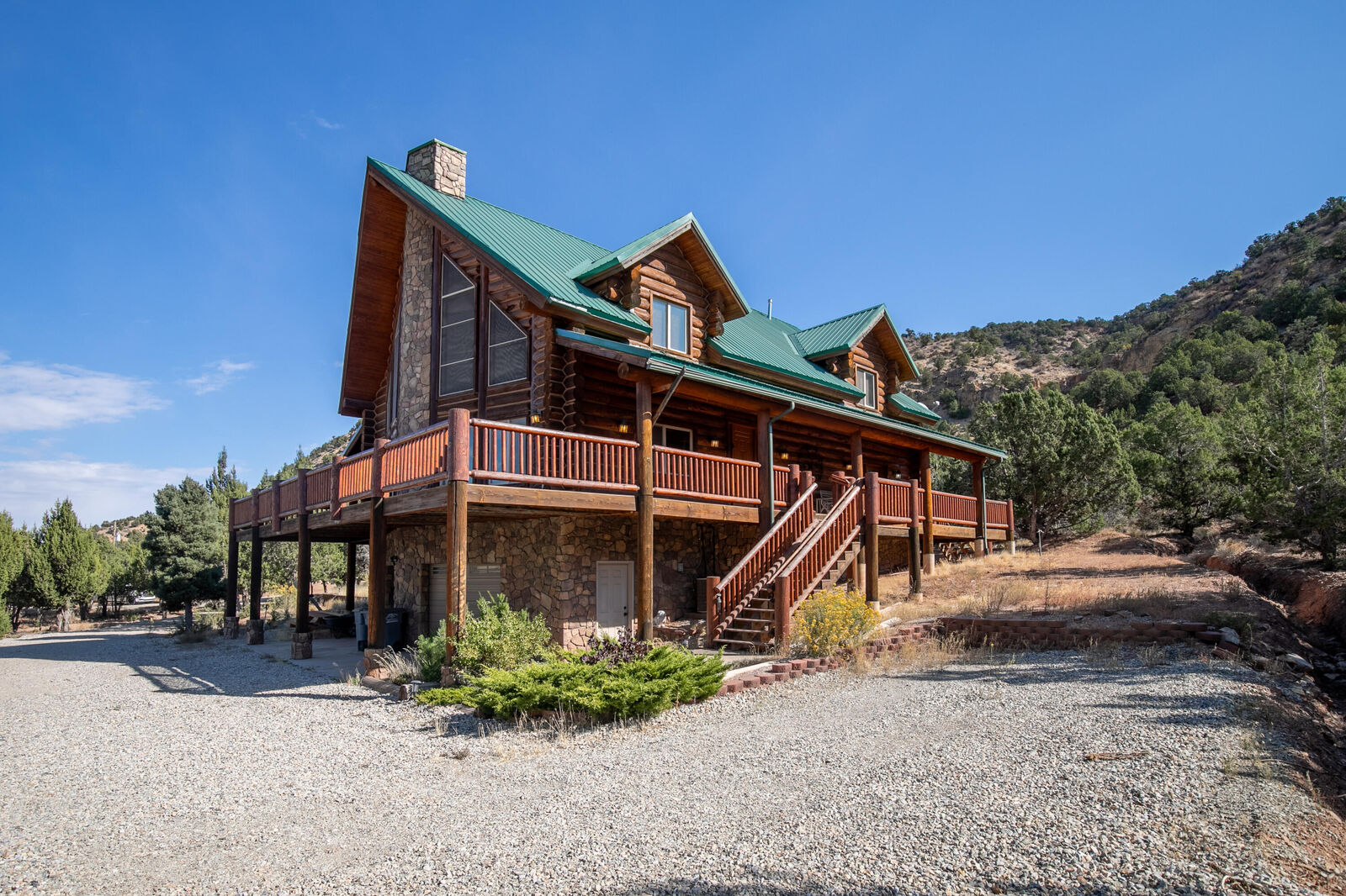 Property Photo:  4002 E 80 S  UT 84757 