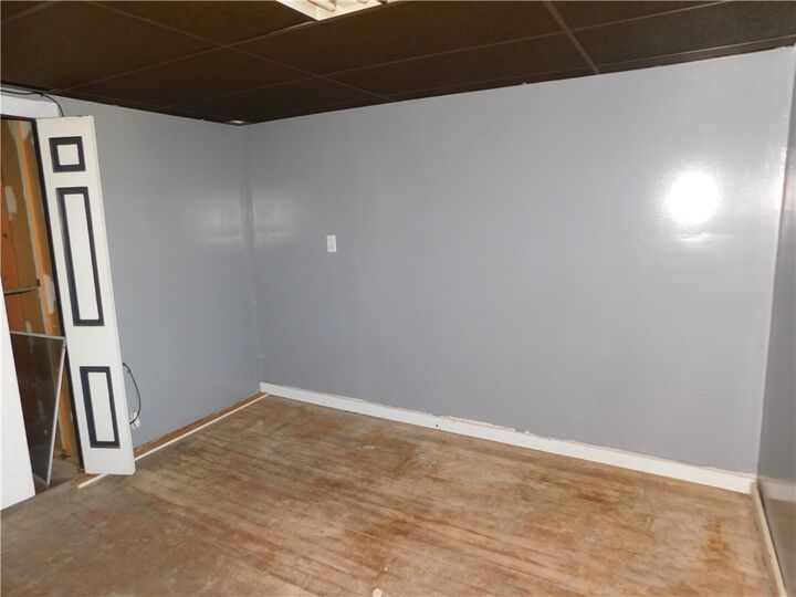 Property Photo:  120 Clay St  PA 15401 