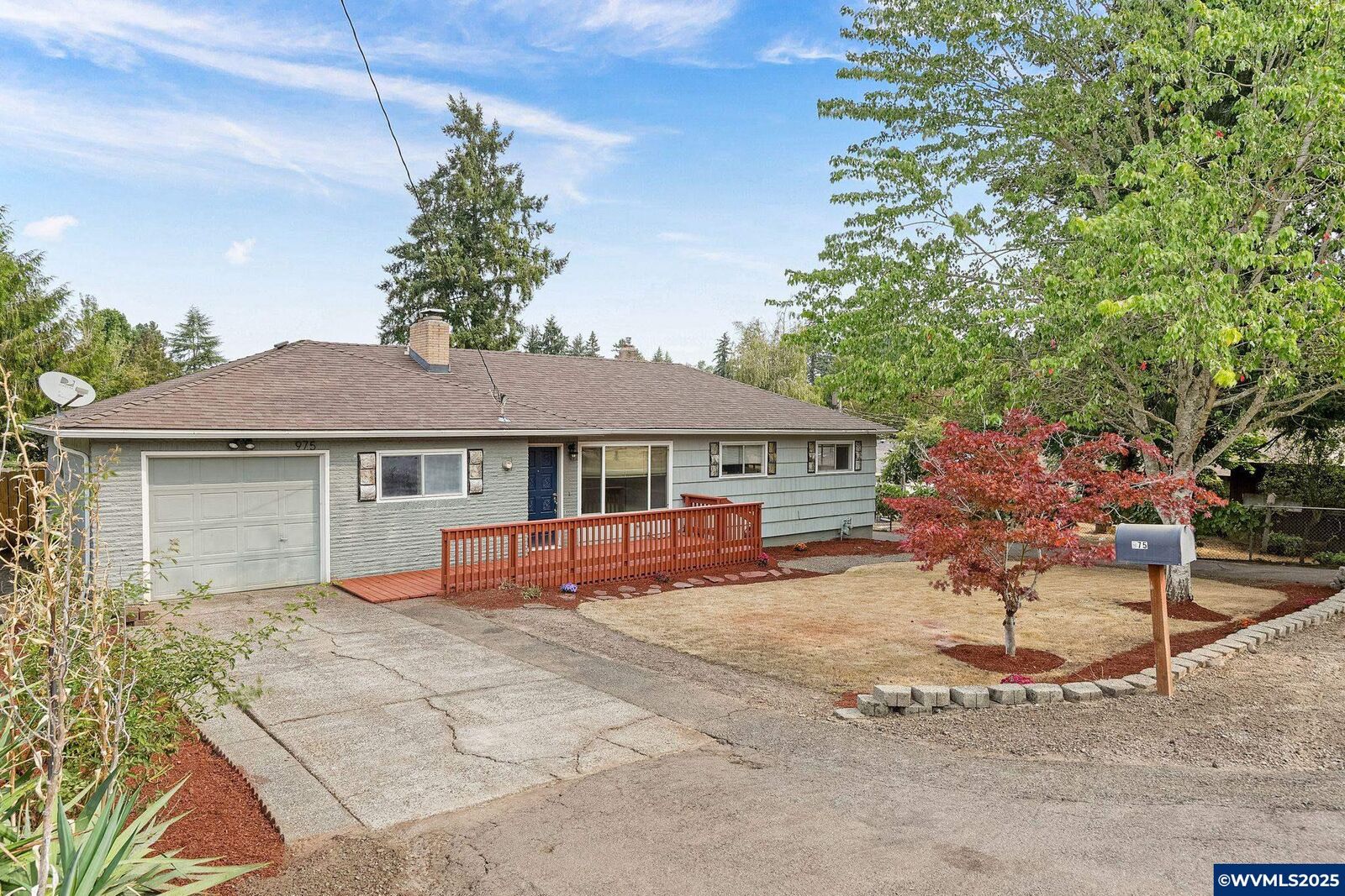 Property Photo:  975 Harris Av SE  OR 97302 