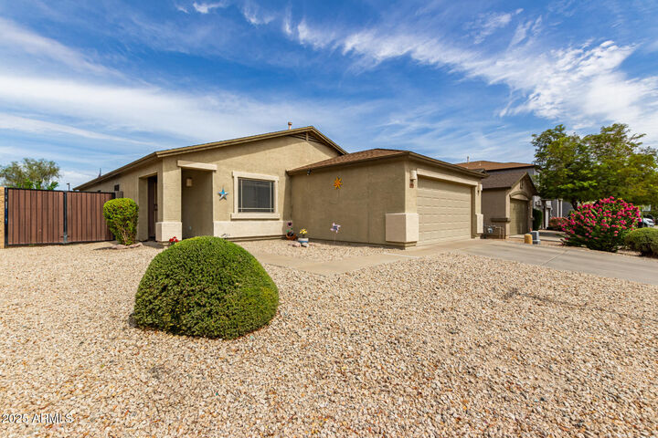 Property Photo:  1626 E Dust Devil Drive  AZ 85143 