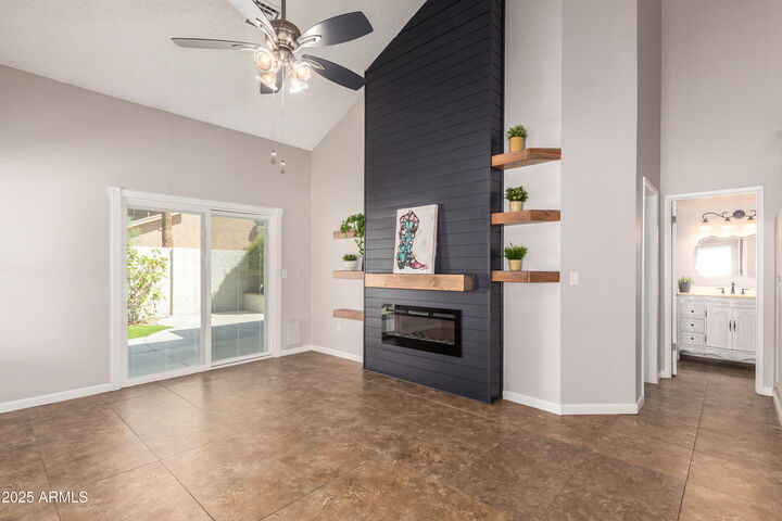 Property Photo:  1915 S 39th Street 52  AZ 85206 