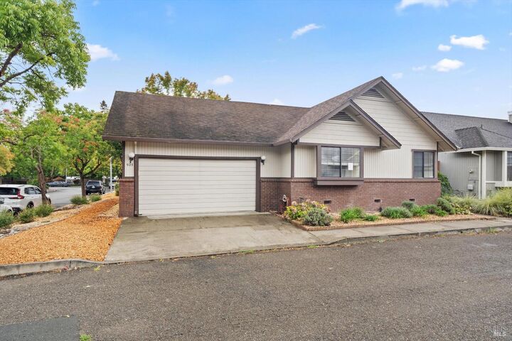 Property Photo:  923 Wood Sorrel Drive  CA 94954 