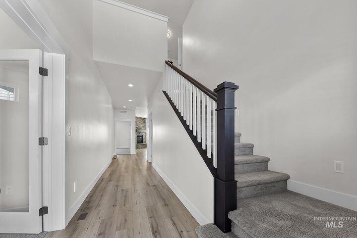 Property Photo:  20139 Carbondale Ave  ID 83605 