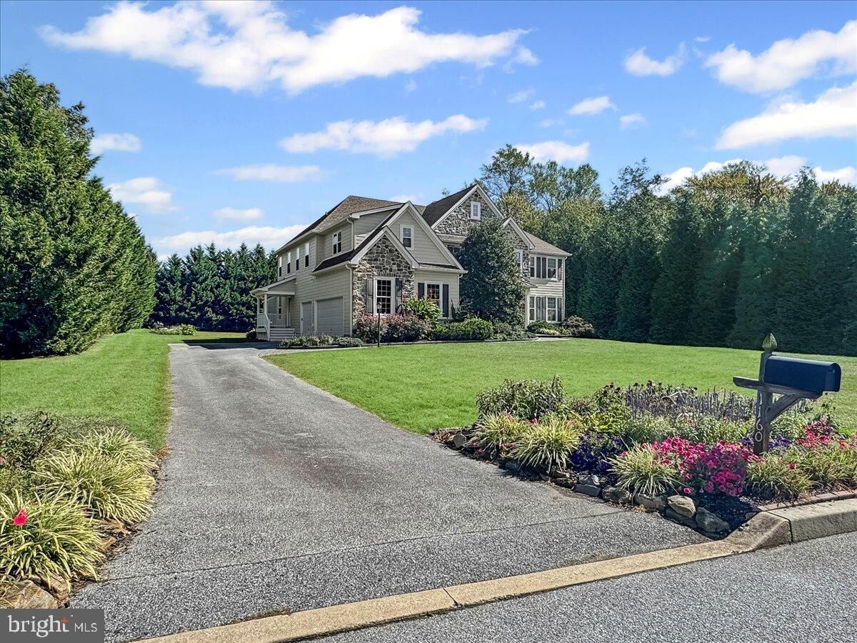 Property Photo: 1160 Darczuk Drive PA 19060