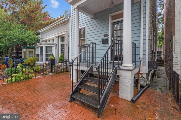 Property Photo: 709 E Street NE DC 20002