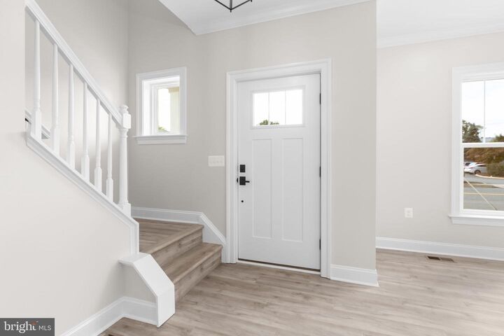 Property Photo: 613 Kenmore Avenue VA 22401