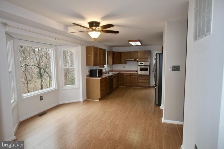 Property Photo: 8413 Manor View Road MD 20657