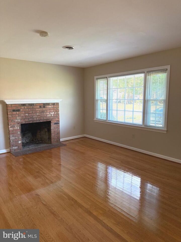Property Photo: 112 Laurel Avenue VA 22408