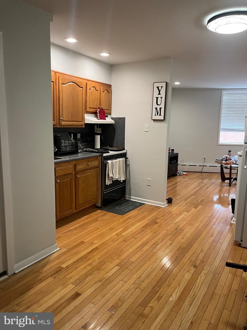 Property Photo: 1117 W Moyamensing Avenue 2nd Fl PA 19148