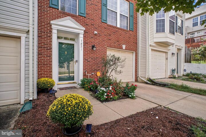 Property Photo:  7851 Dogue Indian Circle  VA 22079 