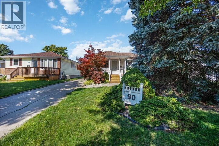 Property Photo:  90 Mayfair Drive  ON N7S 1K9 