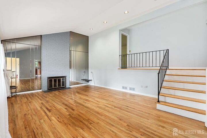 Property Photo:  745 Schoolhouse Lane  NJ 08805 