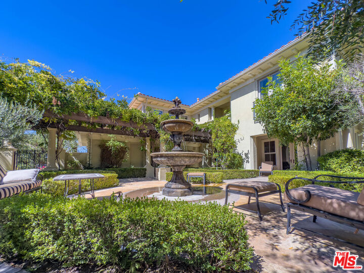 Property Photo: 2882 Rainfield Ave CA 91362