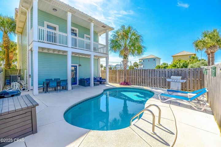 Property Photo: 5312 Thomas Drive FL 32408