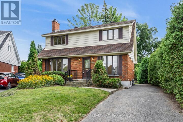 Property Photo:  2170 Berwick Avenue  ON K2C 0Y3 