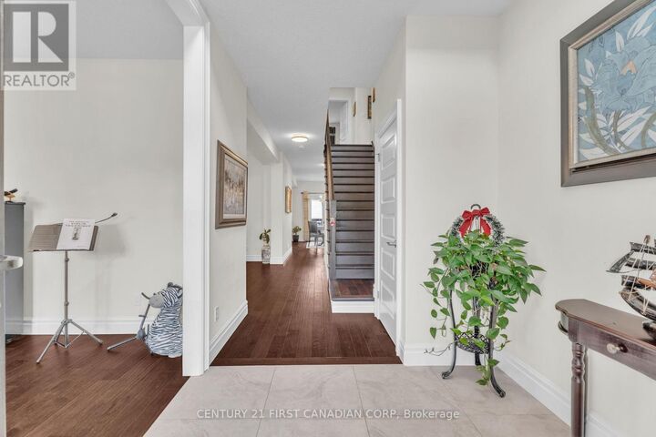 Property Photo:  754 Jackpine Way  ON N5X 0L9 