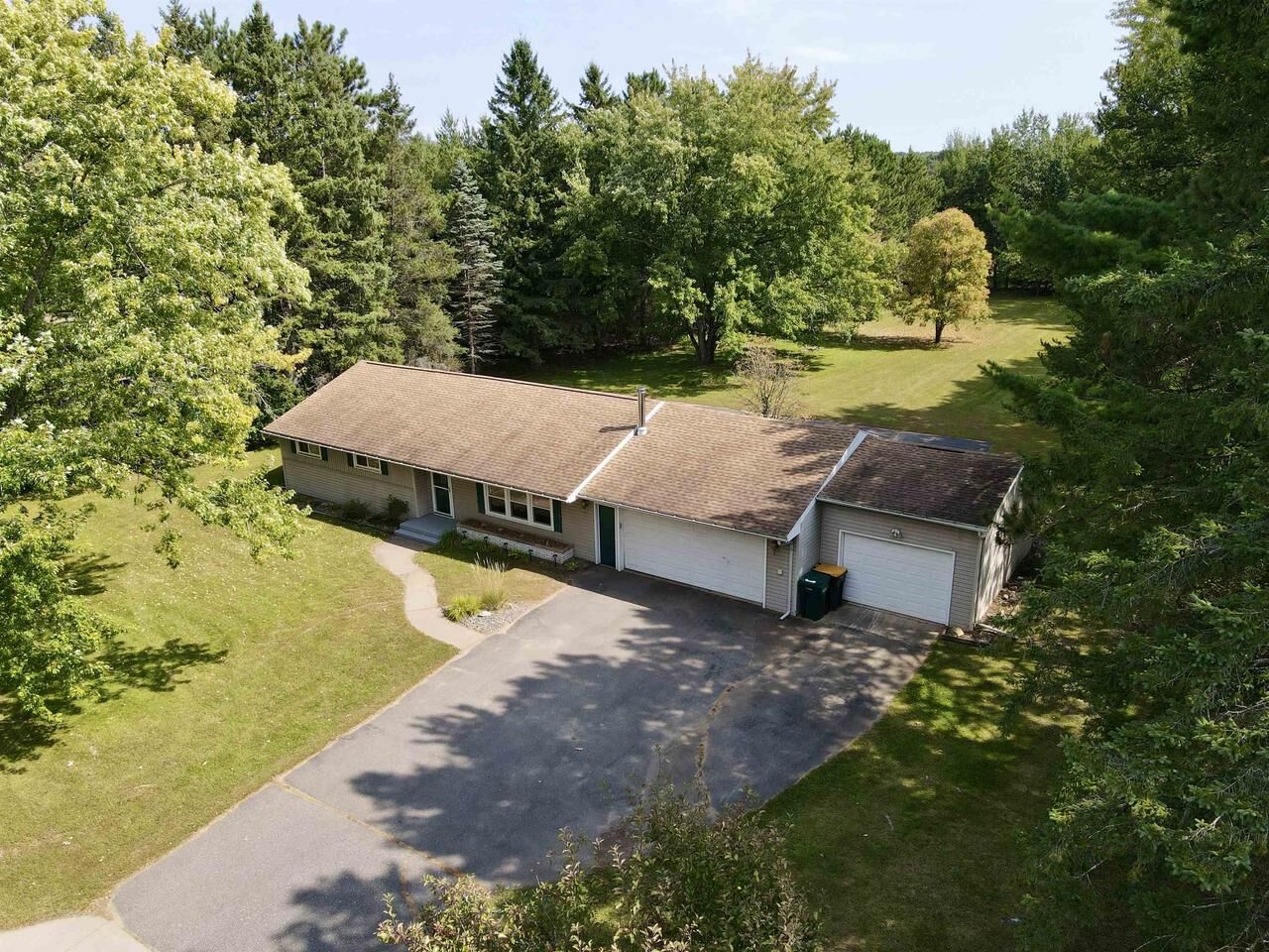 Property Photo: 6313 Hunt Street WI 54476