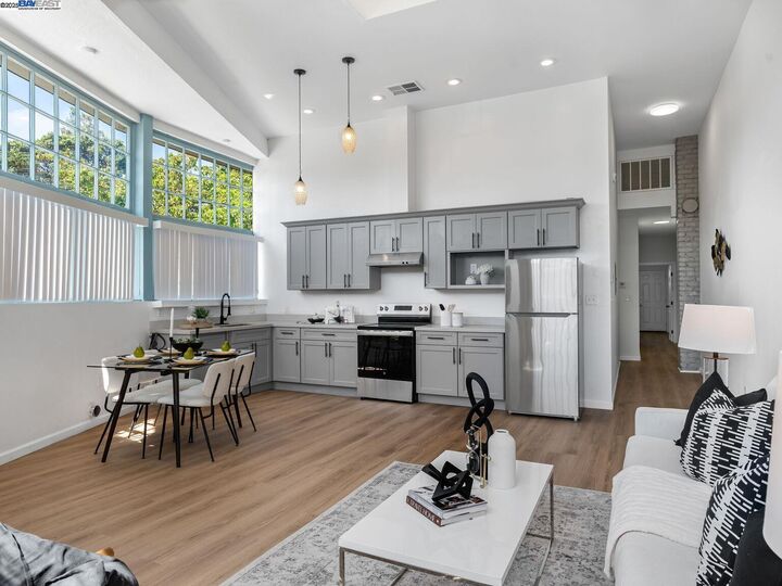 Property Photo:  2801 38th Ave  CA 94619 