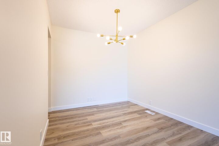 Property Photo:  3109 110A Street NW  AB T6J 3E9 