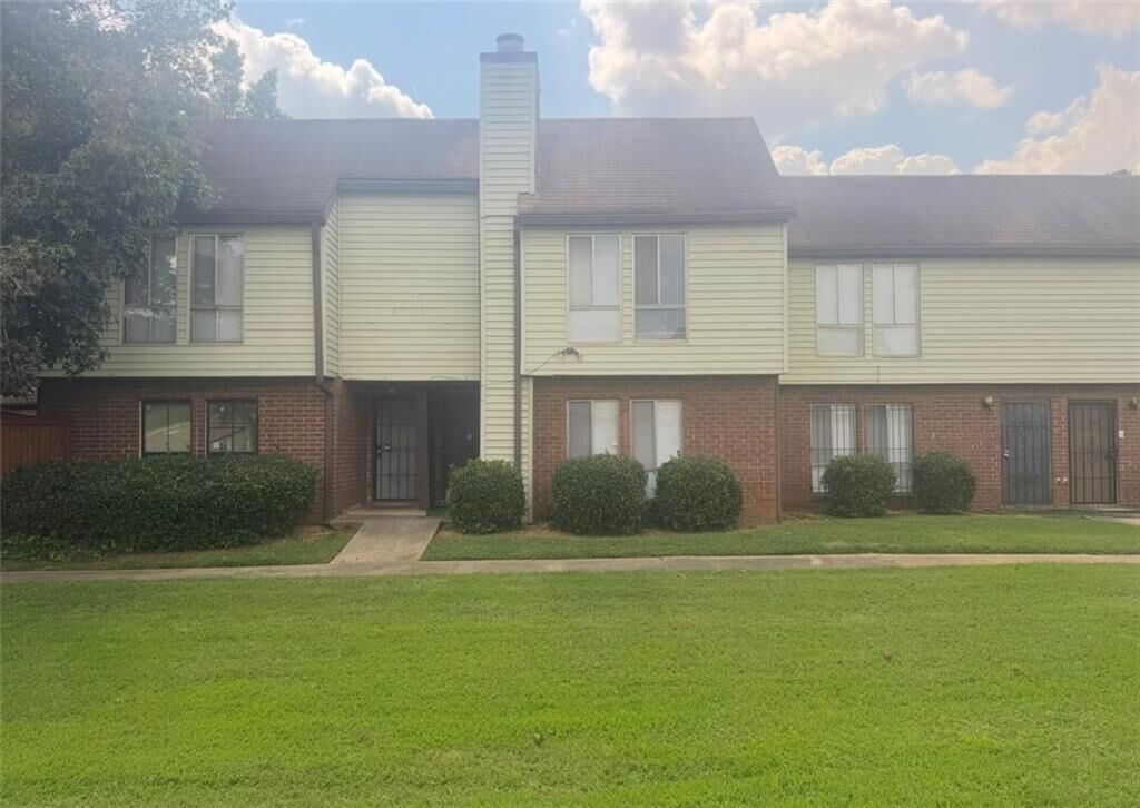 Property Photo: 3184 Nectarine Circle GA 30034