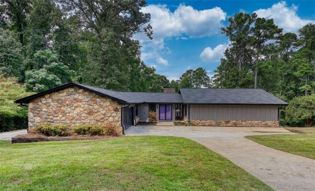 Property Photo:  1821 Holmes Drive  GA 30094 