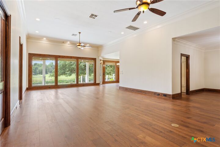Property Photo:  1111 Mill Creek Drive  TX 76571 