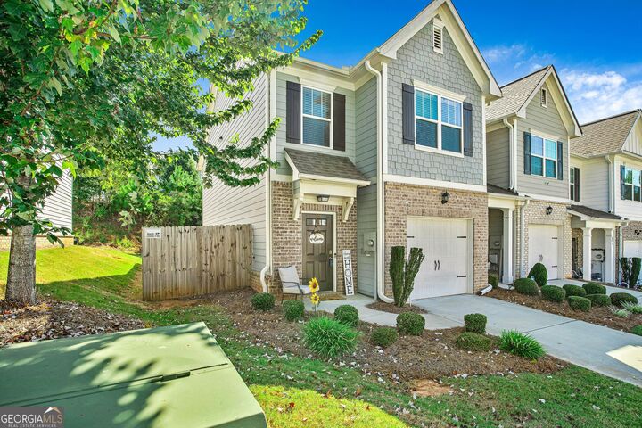 Property Photo:  81 Chastain Circle  GA 30263 