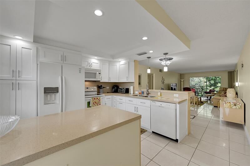 Property Photo:  2403 Antigua Cir C4  FL 33066 