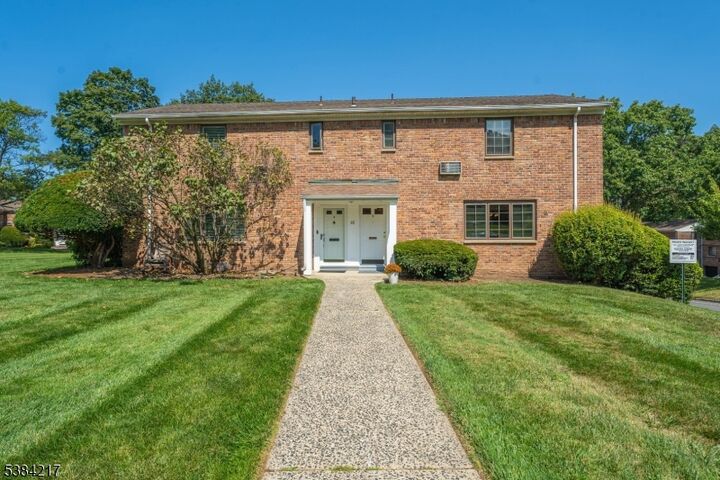 85 Troy Dr  Springfield Twp. NJ 07081 photo