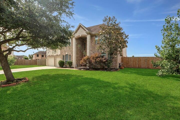 Property Photo:  8602 Briar Oaks Lane  TX 77523 