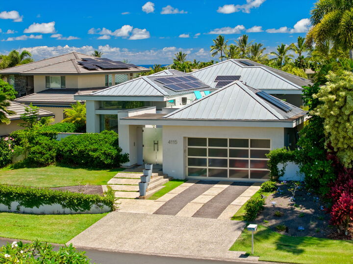 Property Photo: 4115 Aloalii Dr HI 96722