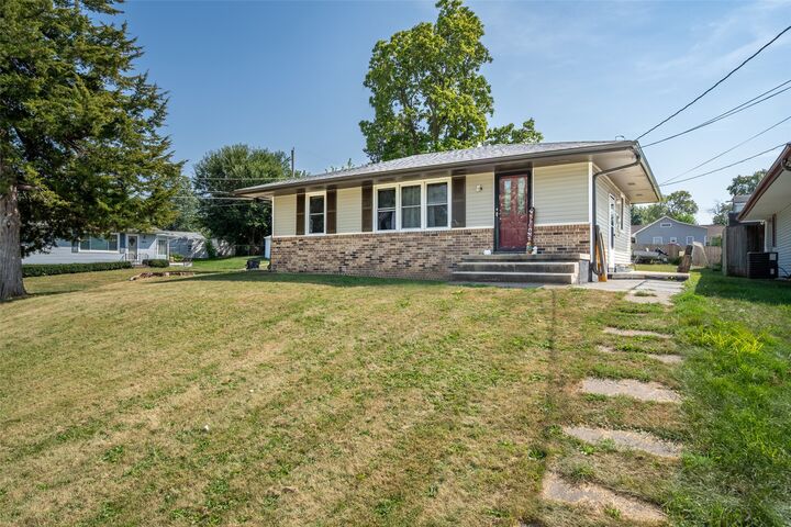 Property Photo:  243 Hart Avenue  IA 50315 