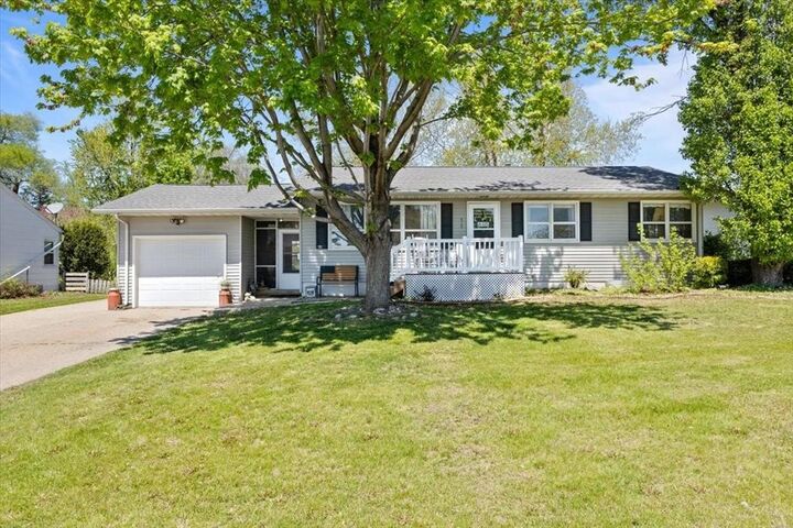 515 Kingman Boulevard  Madrid IA 50156 photo