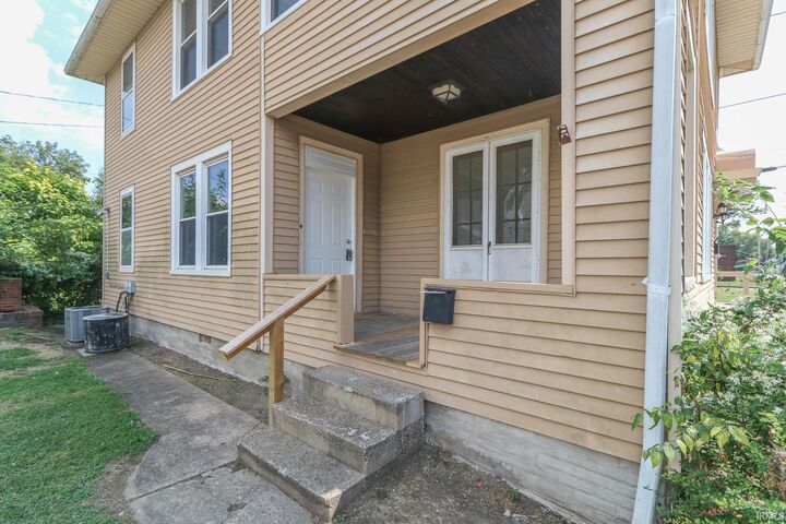Property Photo:  758-760 S Evans Avenue  IN 47713-2383 