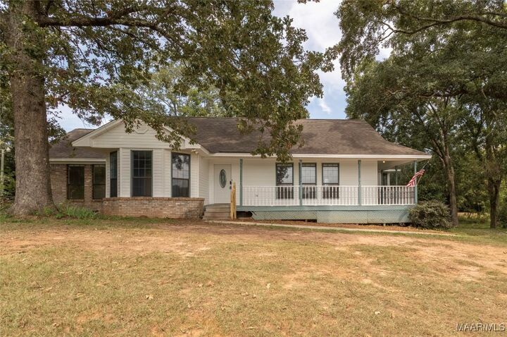Property Photo:  1784 Old Prattville Road  AL 36022 