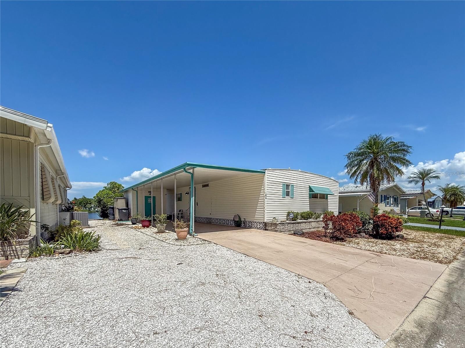 Property Photo:  808 53rd Avenue E 184J  FL 34203 