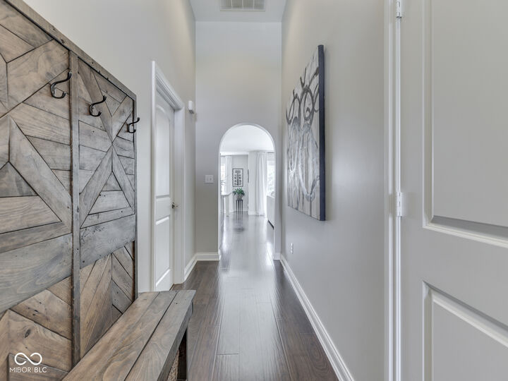 Property Photo: 551 Greenwood Trace Drive IN 46184