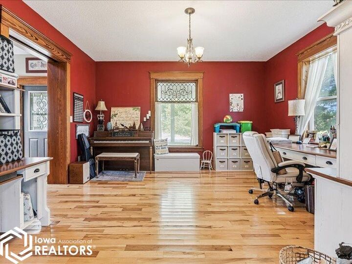 Property Photo:  15151 Washington Road  IA 52655