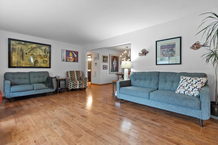 Property Photo: 144 Sheffield Dr WI 53402