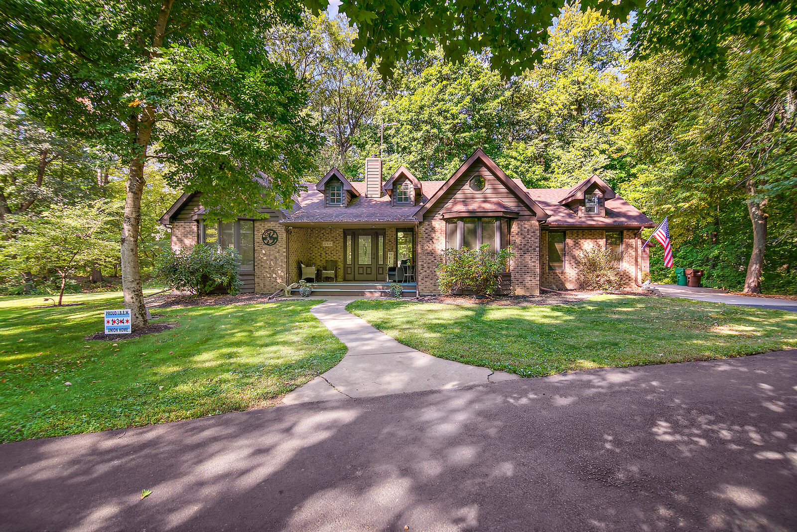 Property Photo: 27308 S Egyptian Trail IL 60449