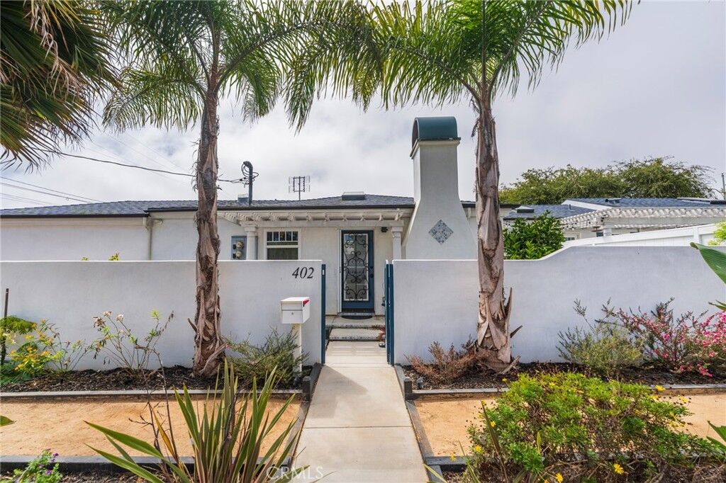 Property Photo: 402 Indianapolis Avenue CA 92648